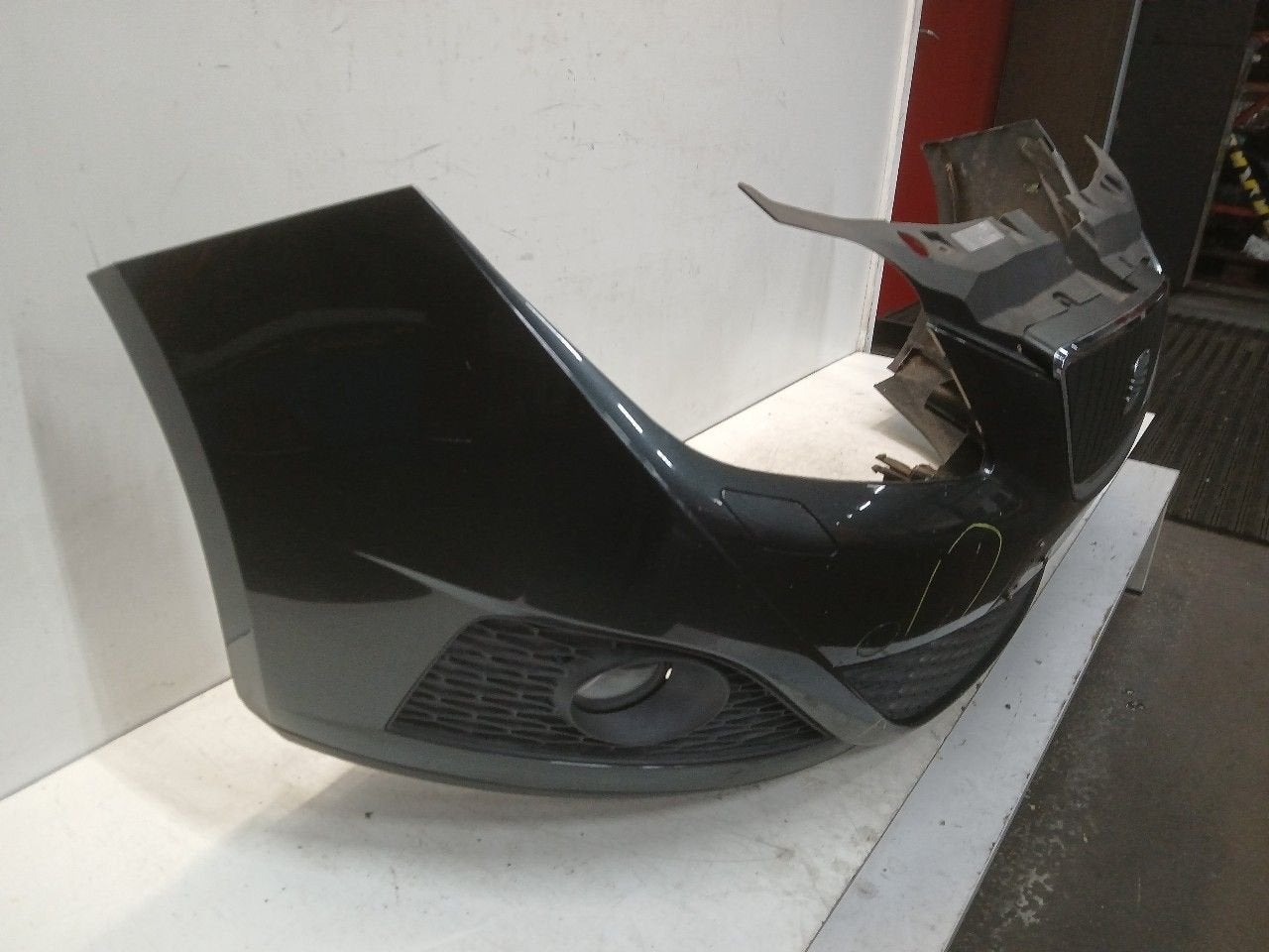 Bumper voor Seat Ibiza, Onderdelen@venauto.nl, Van der Ven Autorecycling B.V., Gebruikt, Ettenseweg 76, 4706 PB Roosendaal, The Netherlands