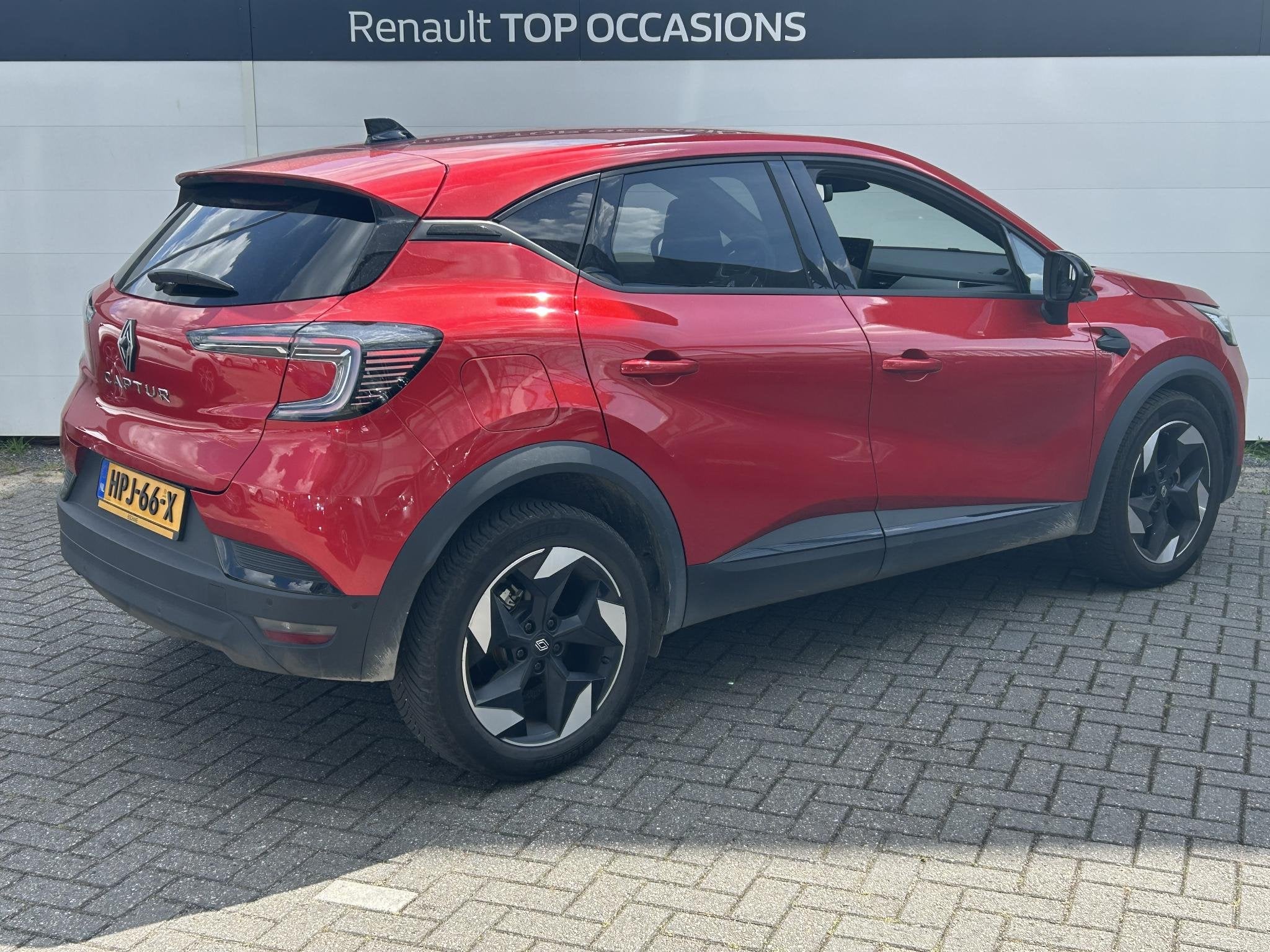 Renault Captur 1.0 ECO- G 100 techno | Navigatie | Camera |, Auto's, 1254 kg, 101 pk, Gebruikt, Met garantie (alle)