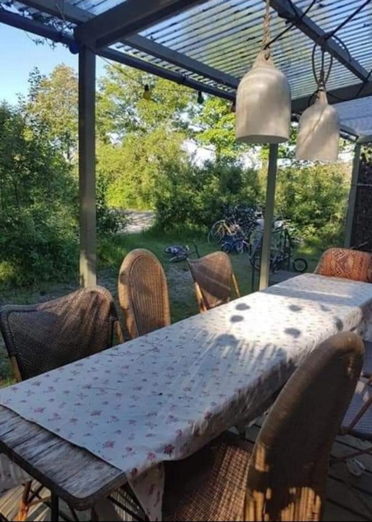 Camping Bakkum: Heerlijke caravan met veranda