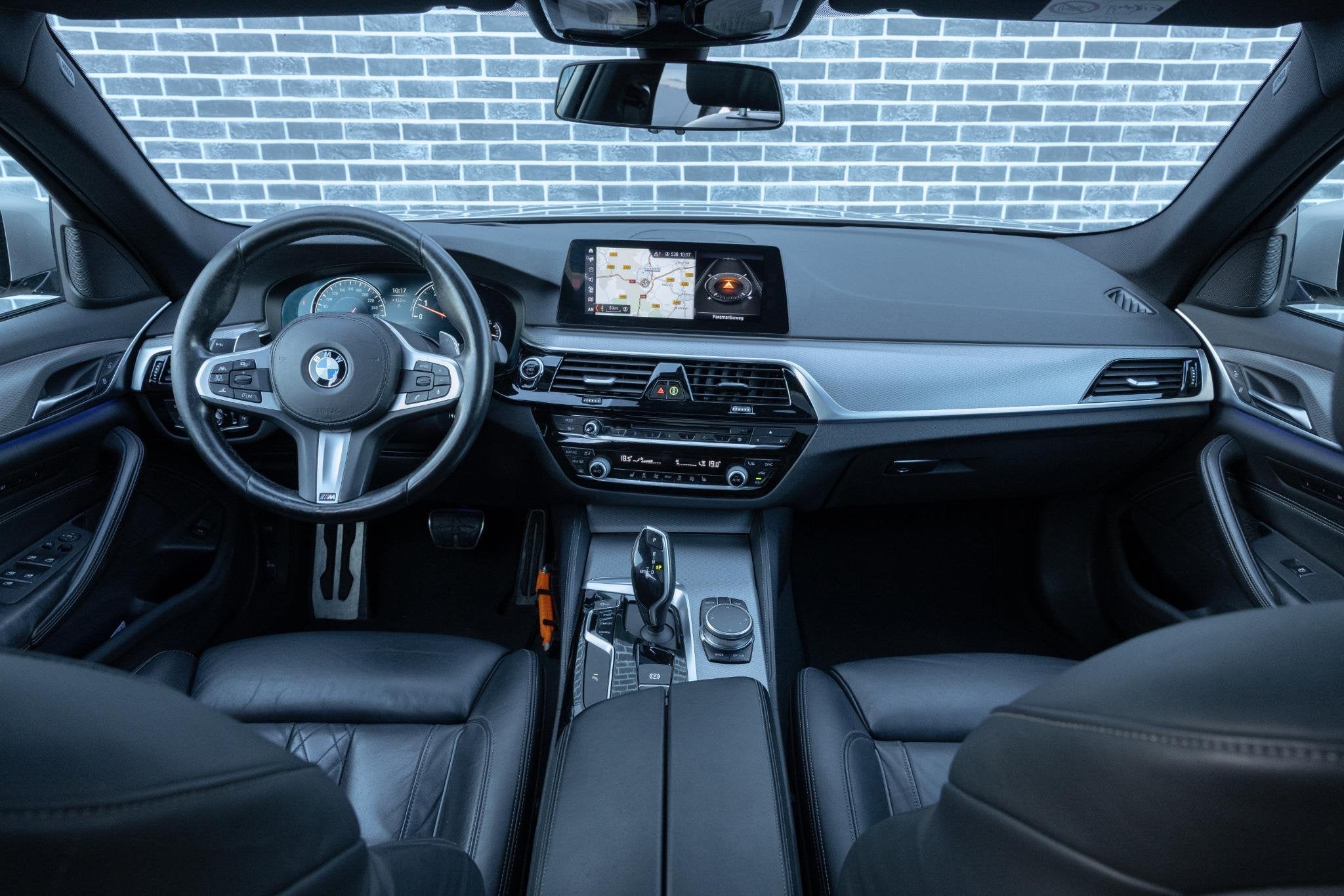 BMW 5-serie Touring 520i High Executive | M-Sport | Panorama, Auto's, 1998 cc, Achterwielaandrijving, Gebruikt, 4 cilinders
