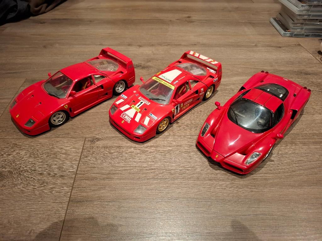 Ferrari f40, race f40 en enzo, Hobby en Vrije tijd, Modelauto's | 1:18, Ophalen, Bburago