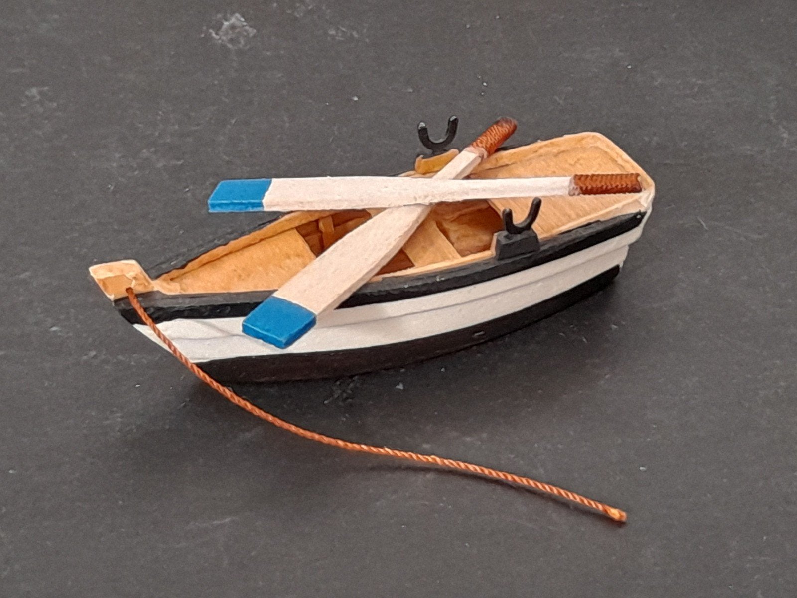 lemax kerst figuur c04  haven kerstdorp kersthuisjes, Verzenden
