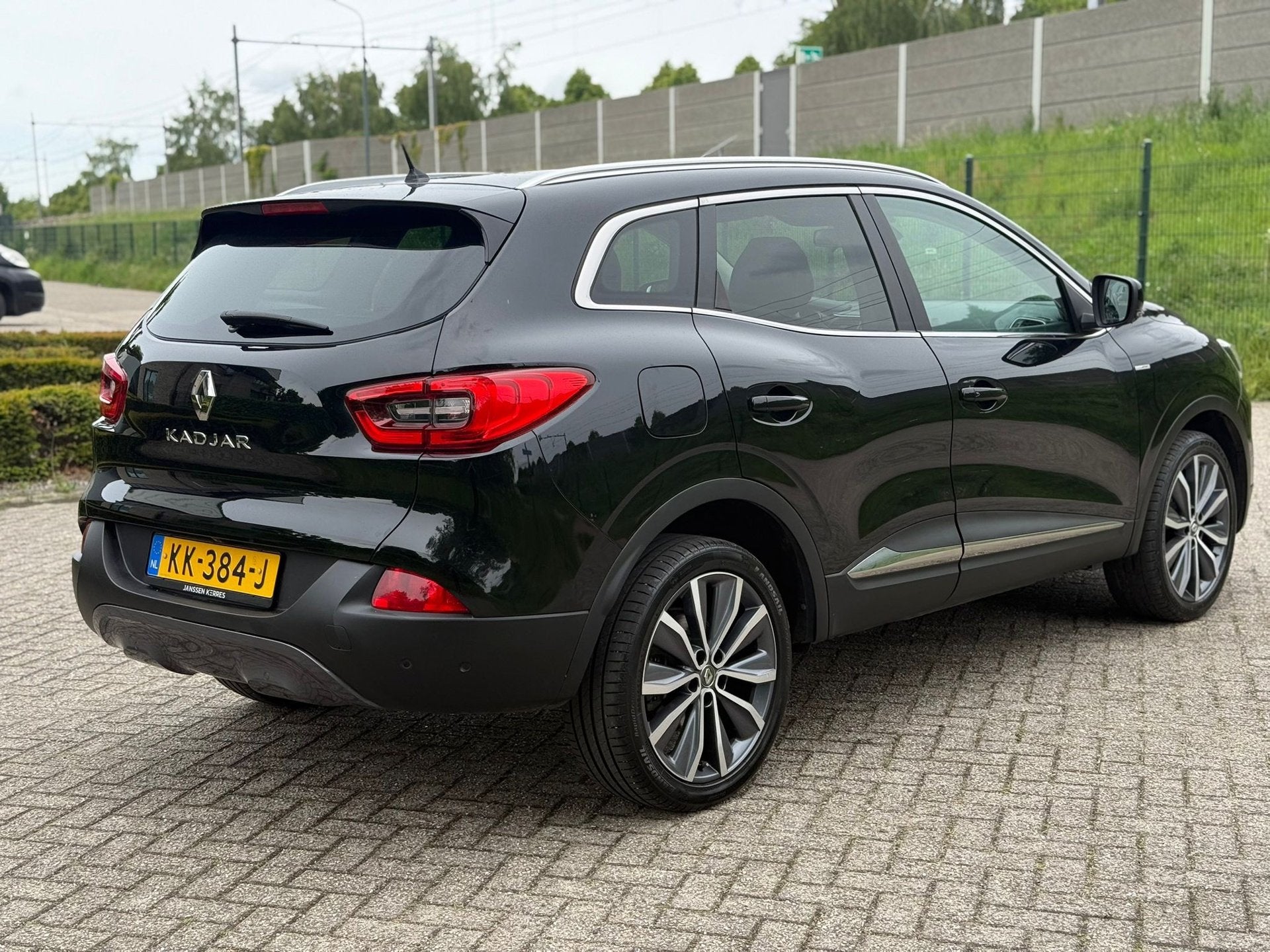 Renault Kadjar 1.2 TCe Bose BOSE I CAMERA I NAP I NETTE AUTO, Voorwielaandrijving, Kadjar, Gebruikt, 4 cilinders