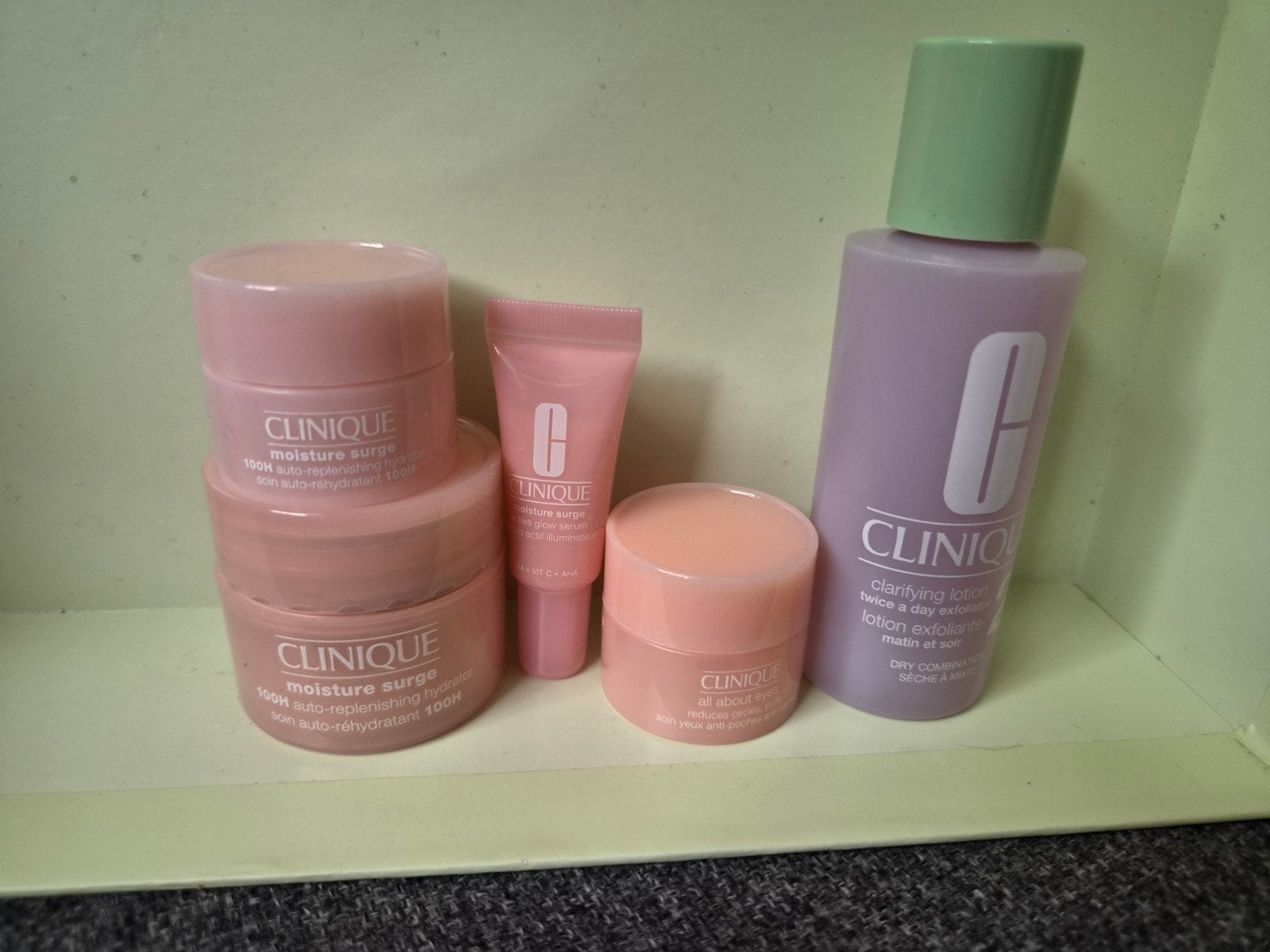 Clinique moisture surge 20ml all about eyes 5ml en setm 5ml, Ophalen of Verzenden, Nieuw, Gehele gezicht