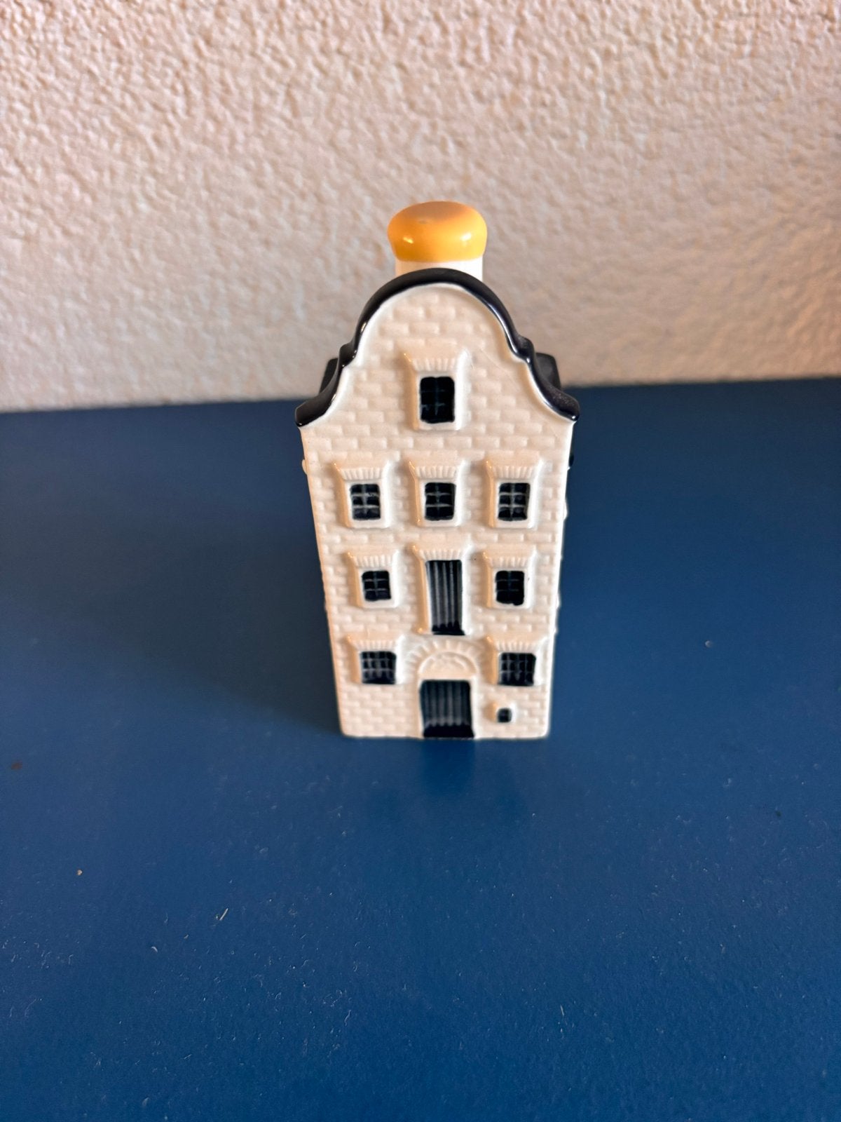 KLM Huisje 79 Bols Amsterdam, Ophalen, Zo goed als nieuw
