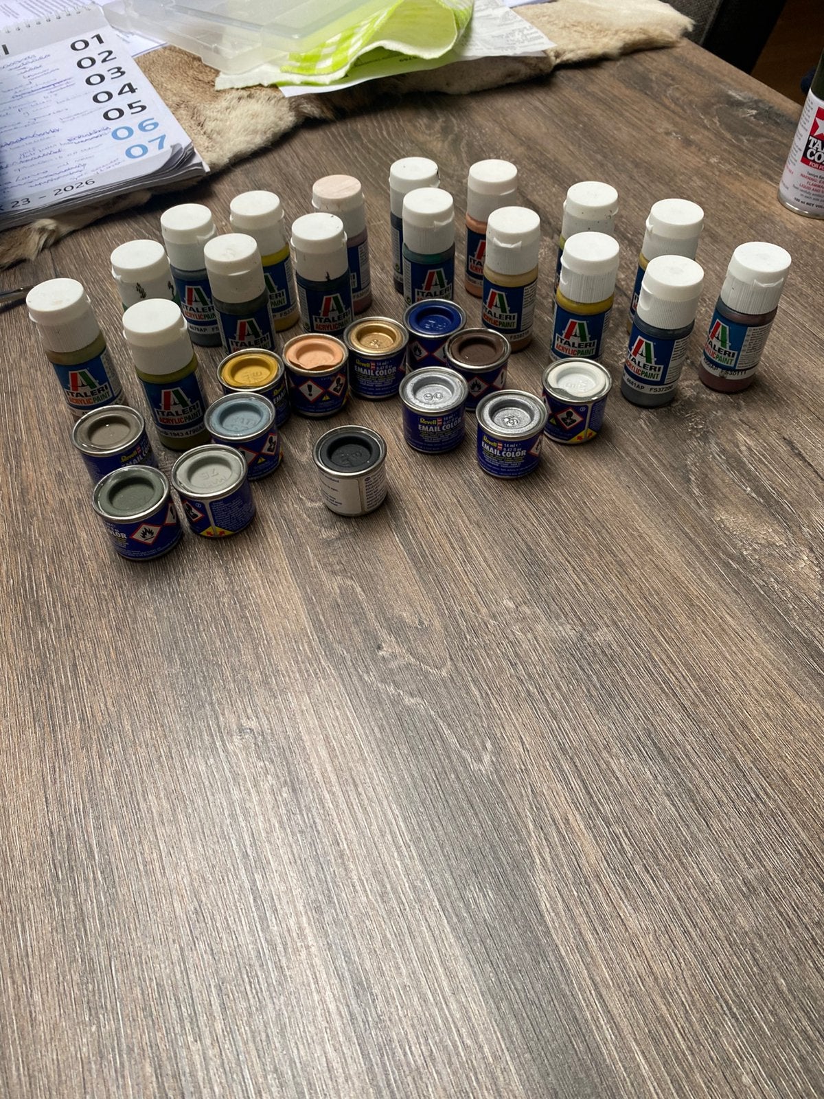 Verf, Ophalen, Zo goed als nieuw, Acrylverf