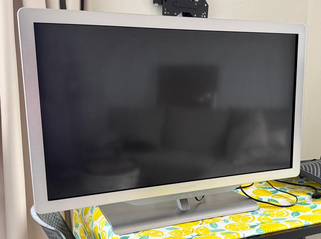 Phillips 32” TV FULL HD + Ambight, Audio, Tv en Foto, Televisies, Ophalen, Philips, 50 Hz, Smart TV