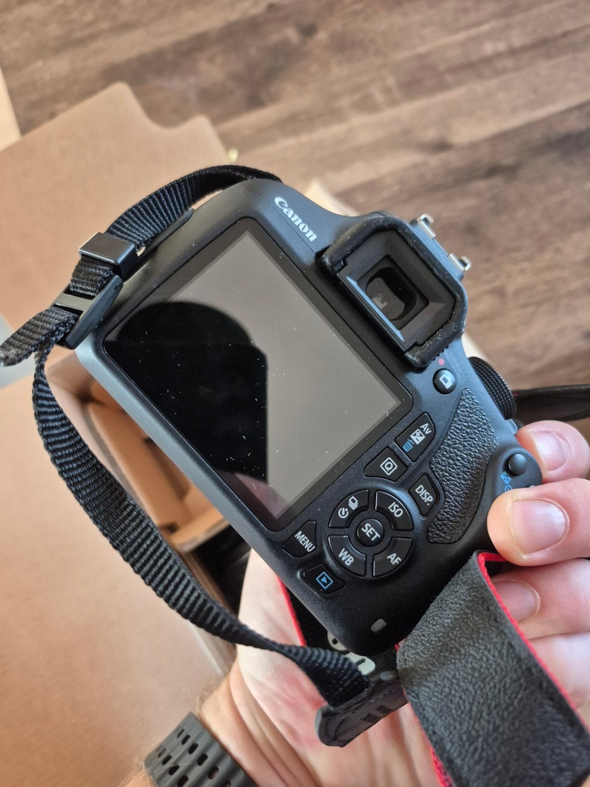 Canon EOS 1200D Spiegelreflexcamera met EF-S 18-55mm lens, Gebruikt, Spiegelreflex, Canon, Accu
