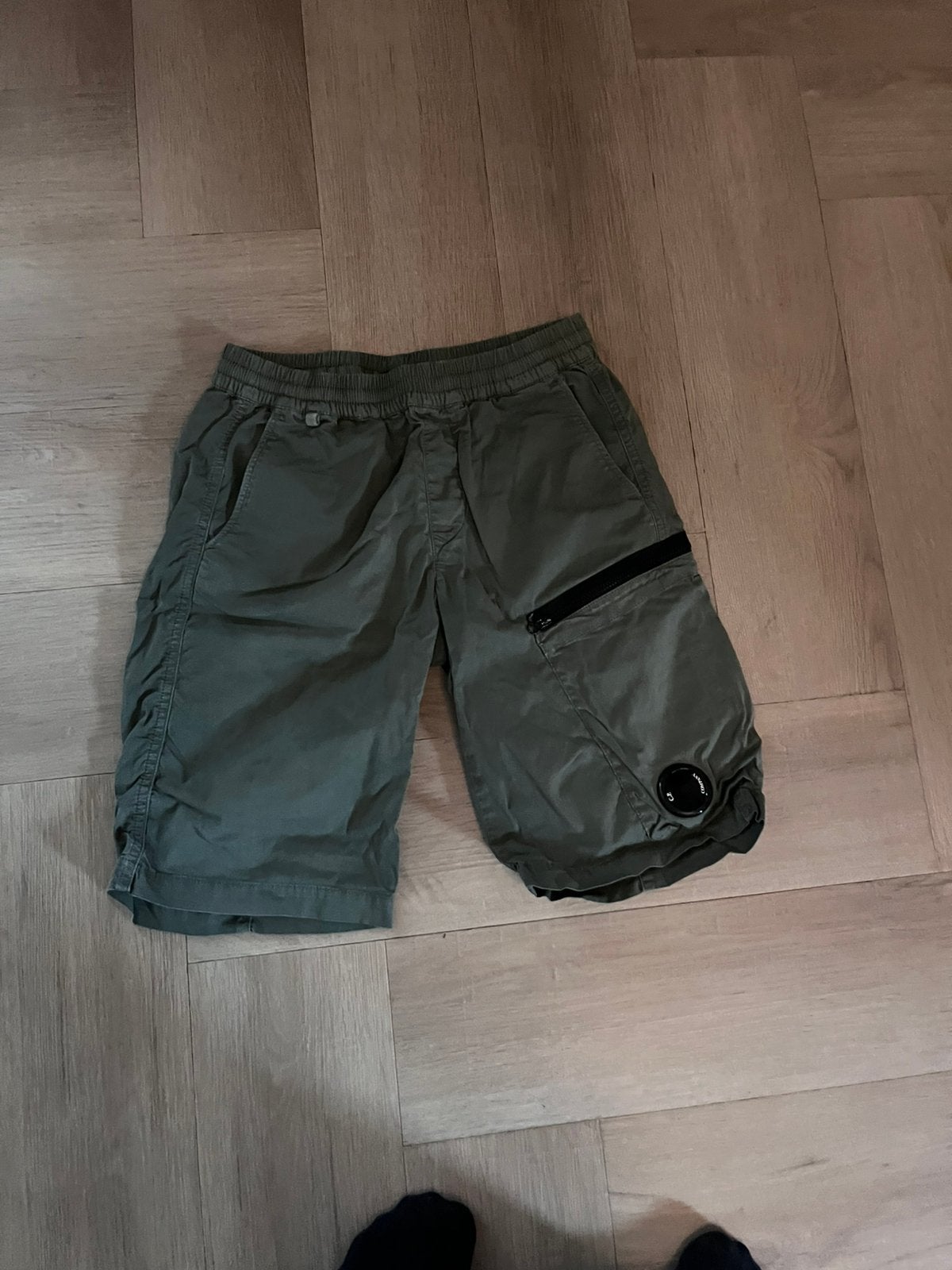 Cp company korte broek maat 12 jaar origineel, Ophalen of Verzenden, Zo goed als nieuw, Jongen, Broek