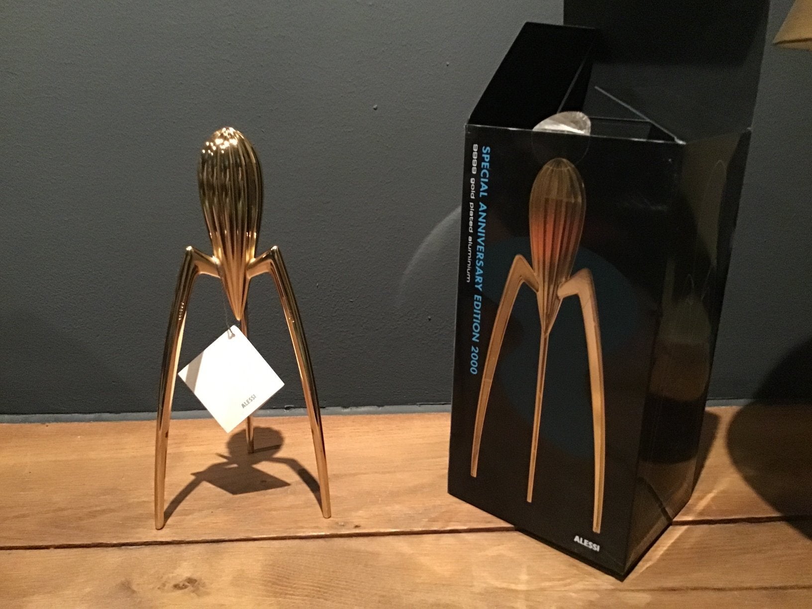 “ALESSI JUICY SALIF GOLD”L.E.D. PHILIPPE STARCK 2000, Ophalen of Verzenden