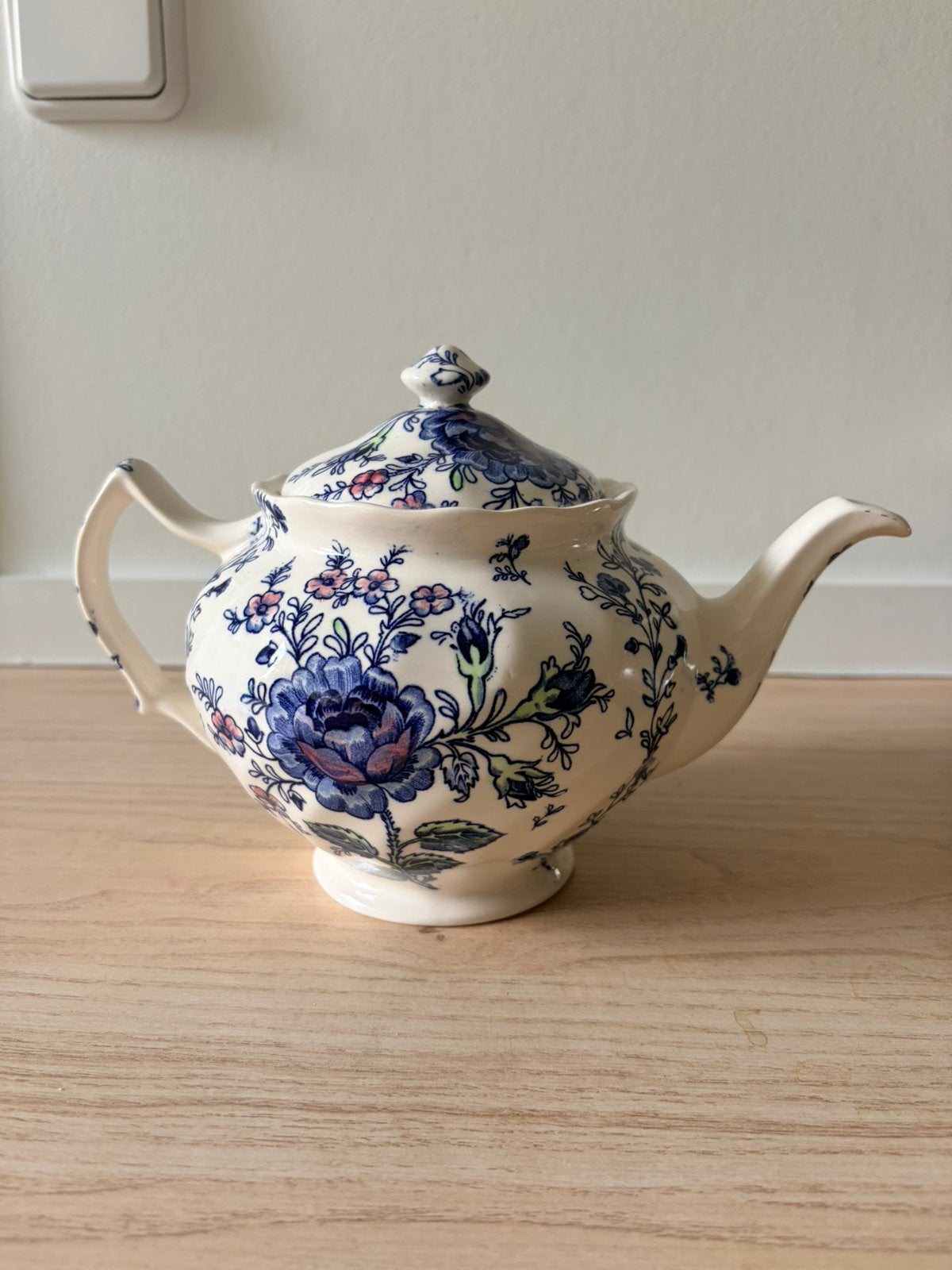 Theepot, Rose Chintz Blue by Johnson Brothers, Ophalen