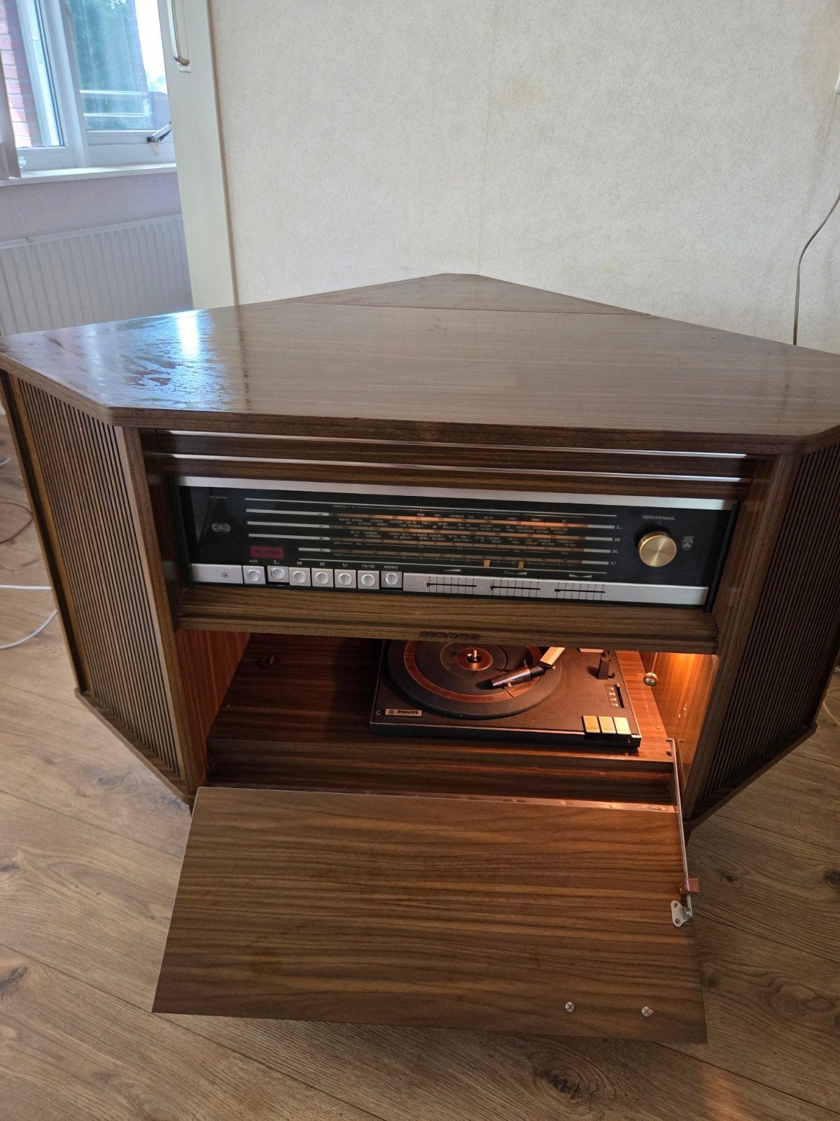 vintage grundig radio meubel met philips platenspeler, Ophalen