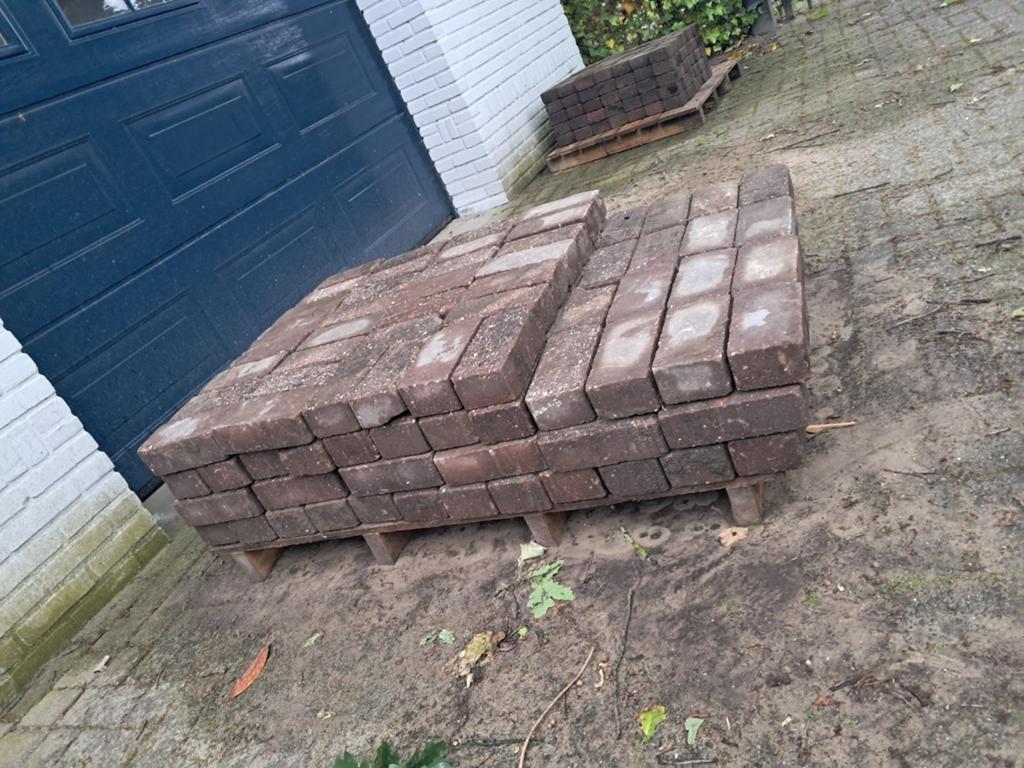Gratis af te halen - 3,5 m2 betonklinkers, Tuin en Terras, Ophalen, Beton, Klinkers
