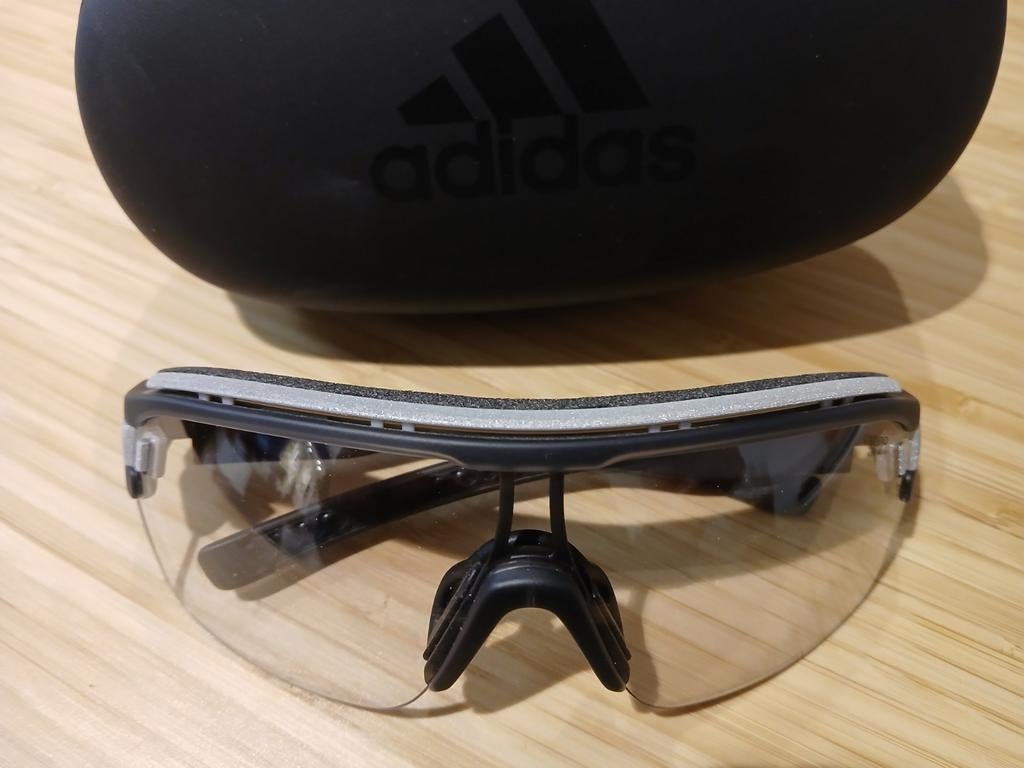 Adidas Sportbril Vario, Sieraden, Tassen en Uiterlijk, Zonnebrillen en Brillen | Heren, Overige merken, Zonnebril, Zwart, Ophalen of Verzenden