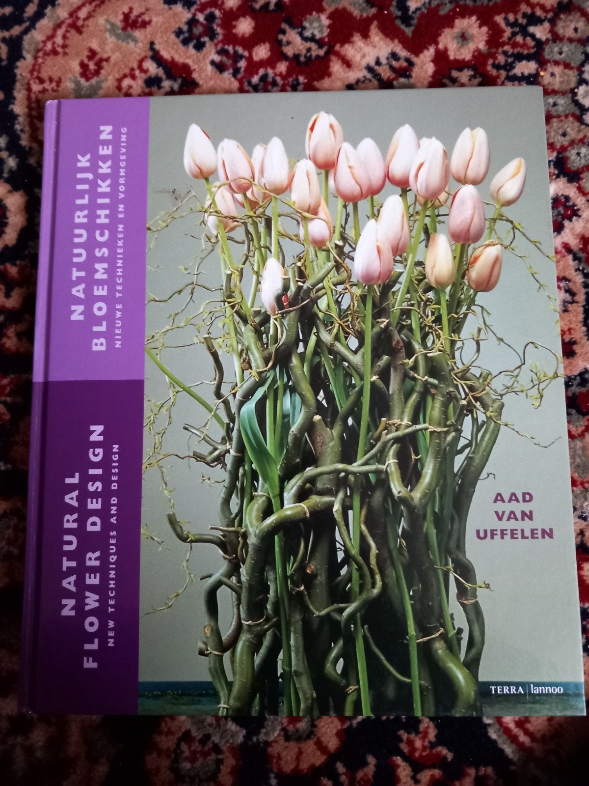 Natuurlijk bloemschikken, Ophalen of Verzenden, Zo goed als nieuw, Aad van Uffelen