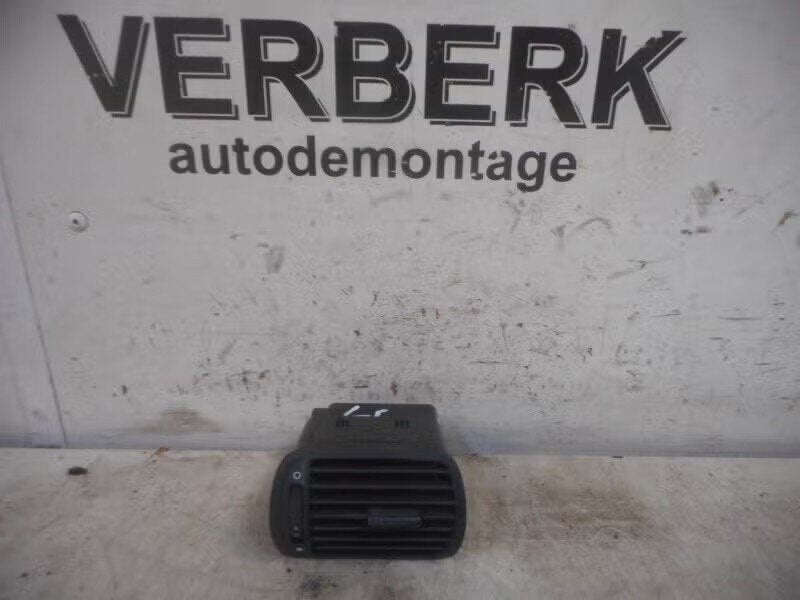 DASHBOARD LUCHTROOSTER LINKS Audi A3 (8L1) (8l0820901), Auto-onderdelen, Gebruikt, Auto-Union-Straße 1, 85057 Ingolstadt, DE, Info@audi.de