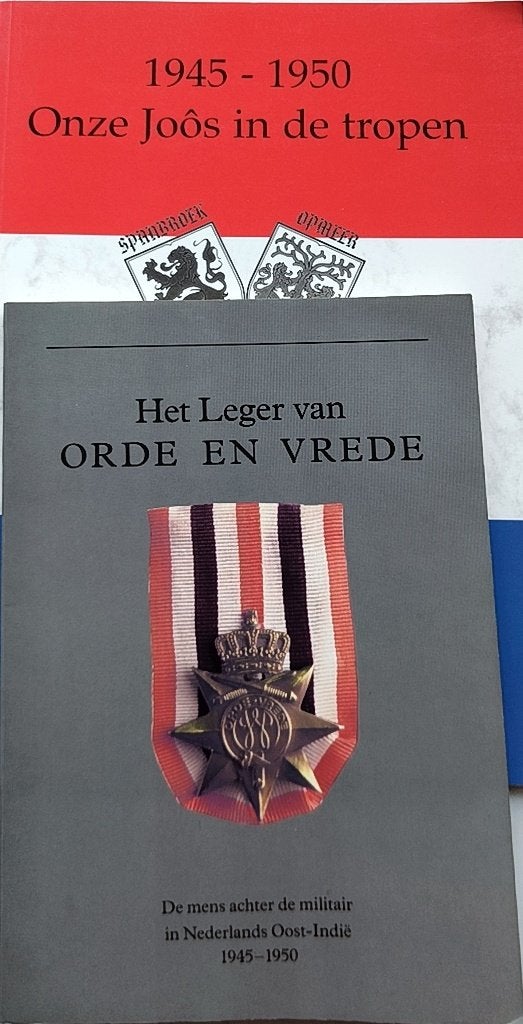 2 x  Nederlands indie en soldatenleven  persoonlijk  rare, Antiek en Kunst, Ophalen of Verzenden, Onbekend