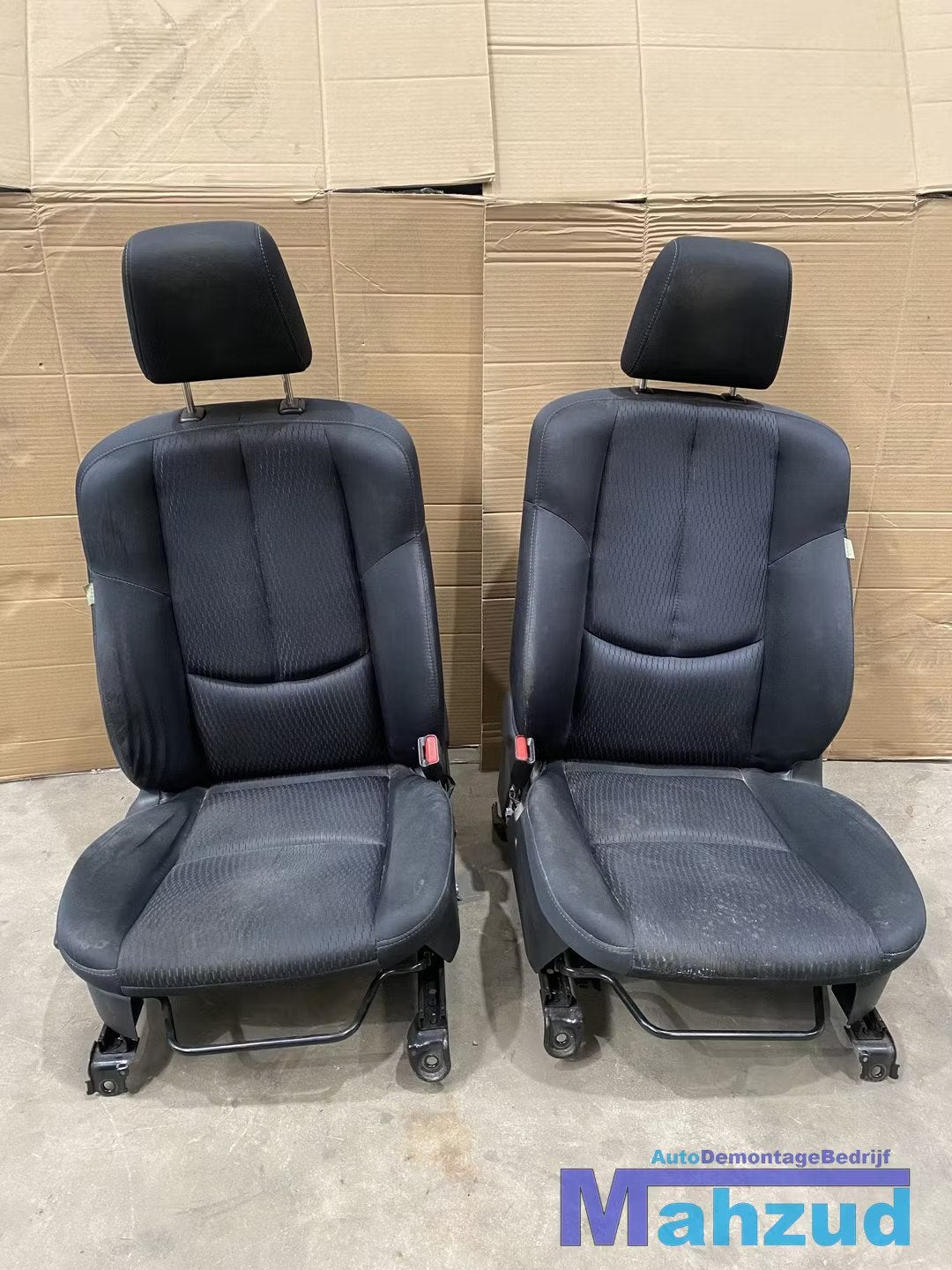 MAZDA 6 Zwart stof compleet interieur 2007-2013, Gebruikt, Shinchi, Fuchu-Cho 3-1
730-8670  Hiroshima, Mazda Motor Corporation