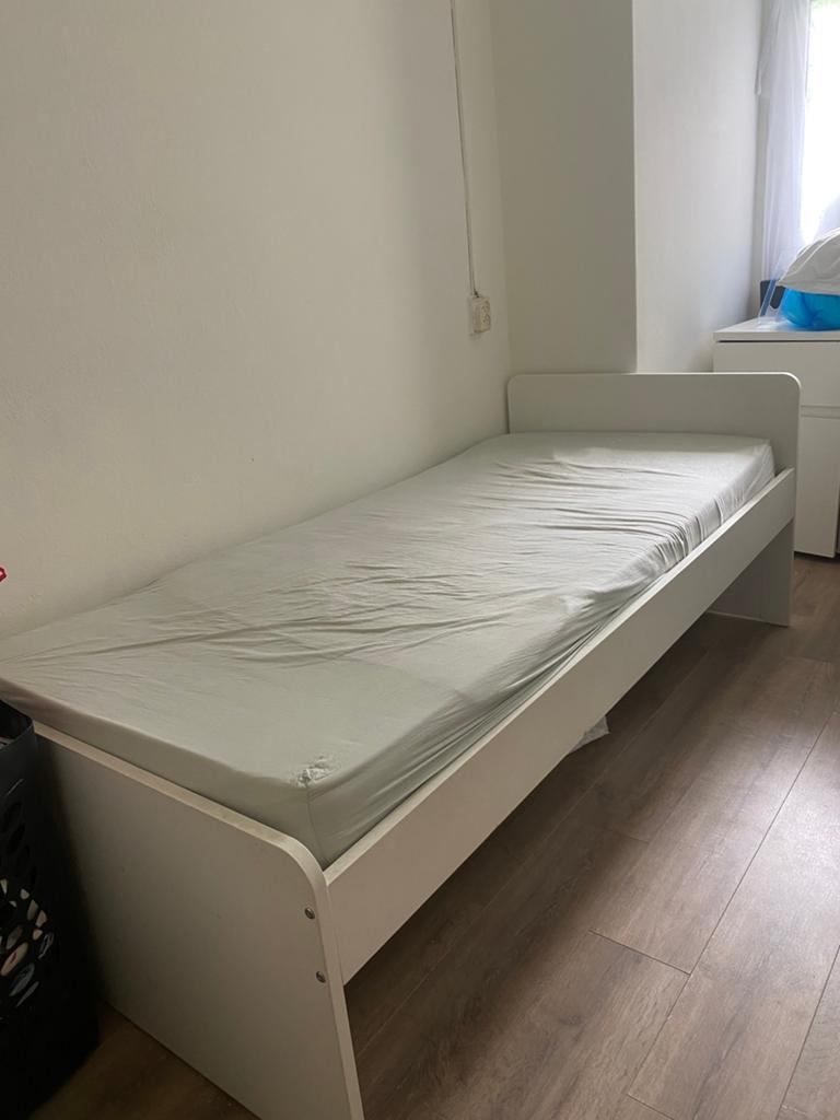 Ikea Släkt 90x200 eenpersoonsbed, Huis en Inrichting, Slaapkamer | Bedden, 90 cm, Eenpersoons, Wit, Ophalen of Verzenden