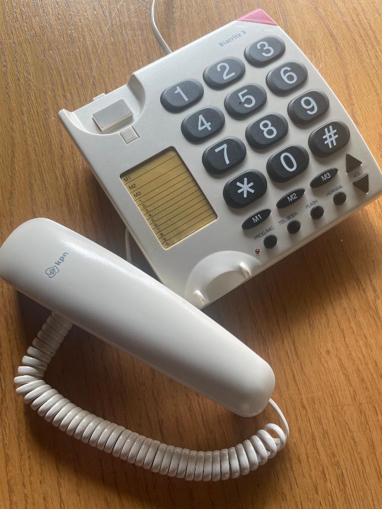 KPN Biarritz 3 - Telefoon voor slecht zienden / horenden, Ophalen, Zo goed als nieuw, 1 handset, Stralingsarm