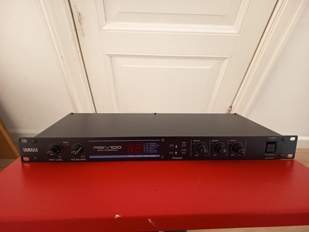 Yamaha REV100 Digitale Reverb Processor met Adapter, Ophalen of Verzenden, Gebruikt, Reverb