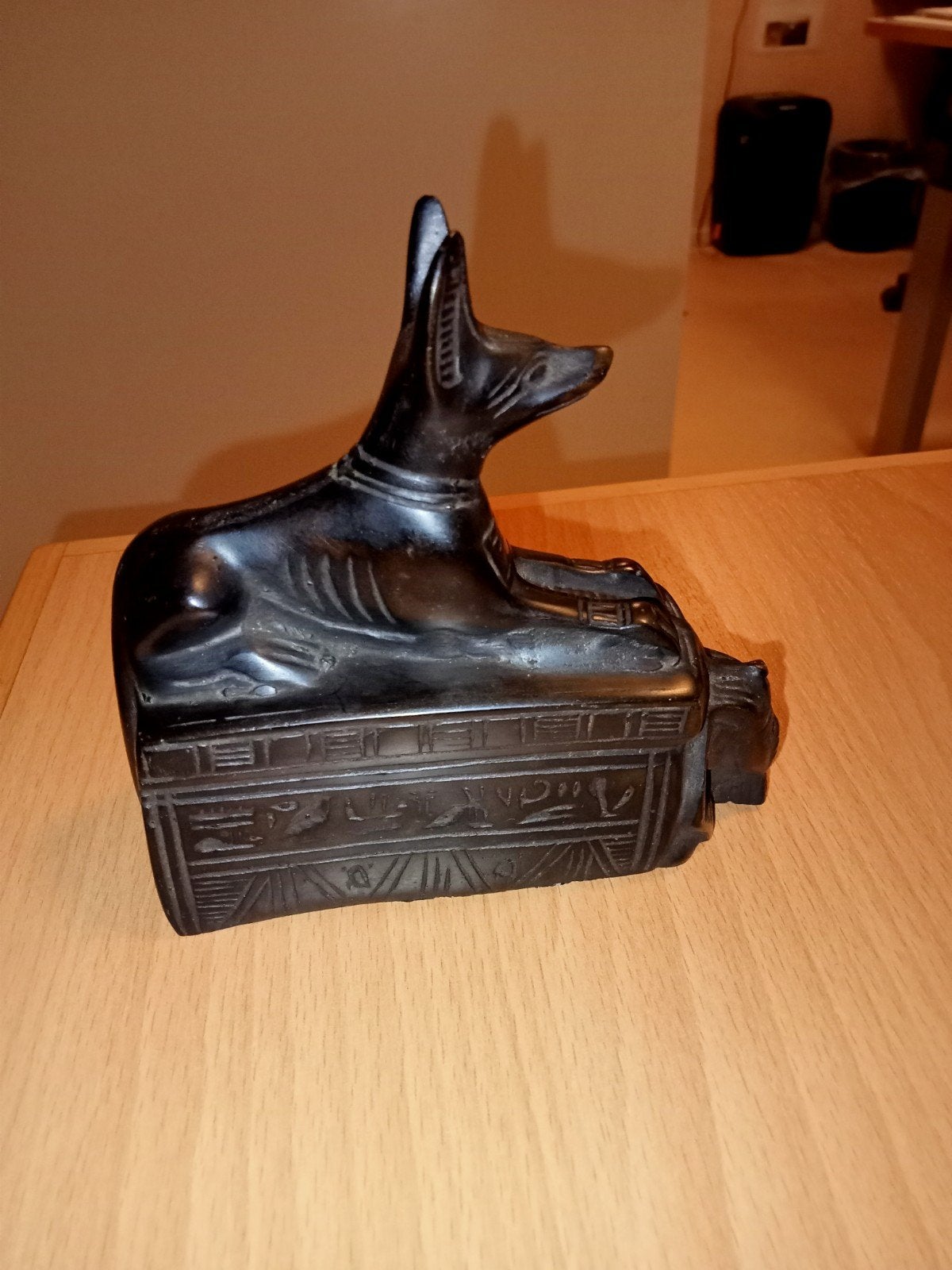 Zeer mooi vintage zwaar en gedetailleerd beeld Anubis, Verzamelen, Ophalen of Verzenden, Zo goed als nieuw, Religie