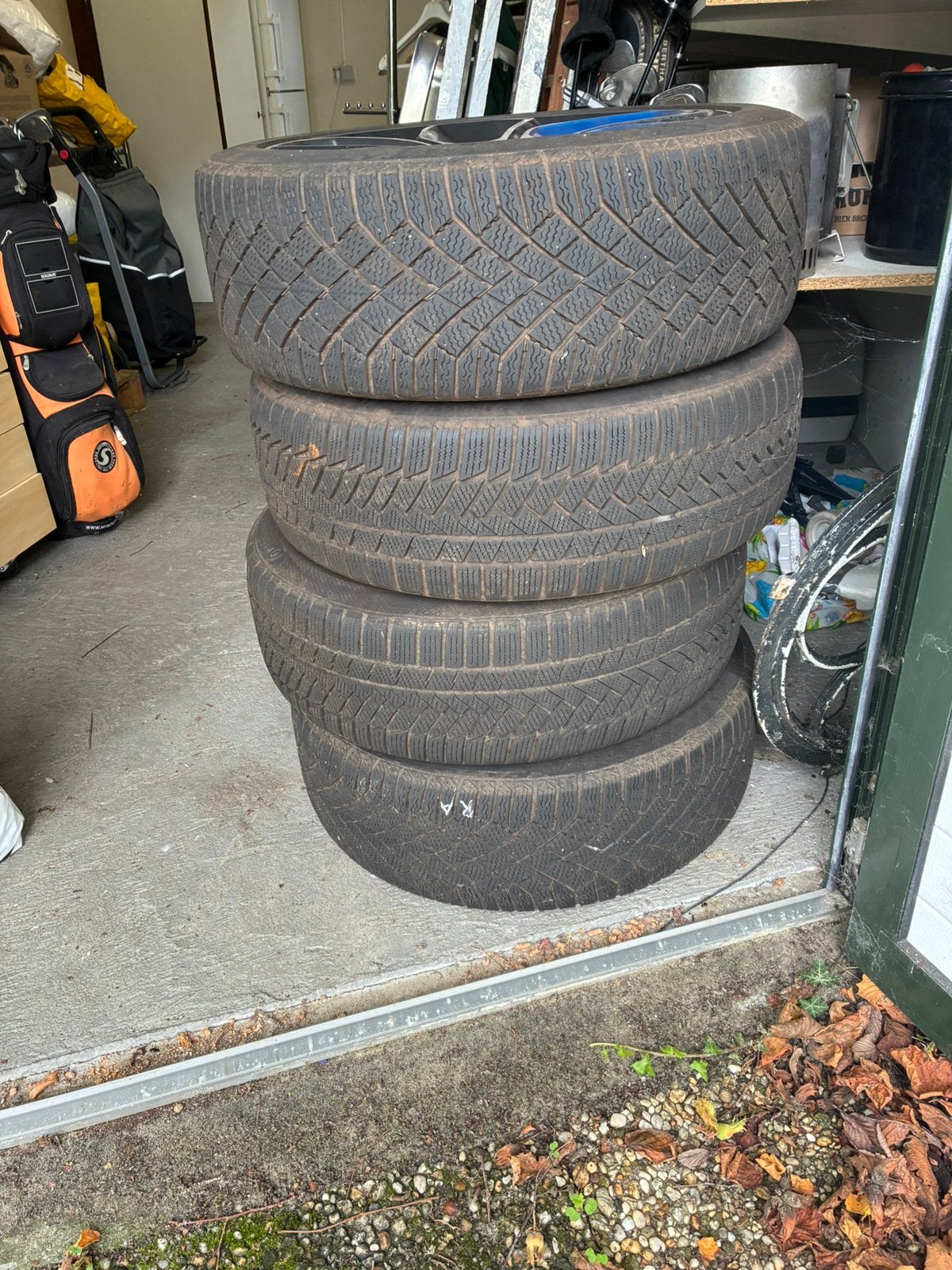 Originele Lynk&Co velgen met winterbanden, Auto-onderdelen, Ophalen, Banden en Velgen, Winterbanden, 235 mm