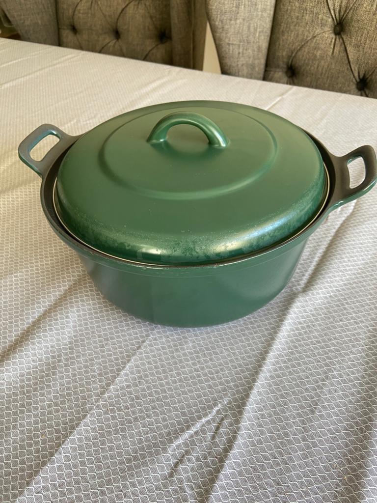 gietijzeren pan 25 cm, Huis en Inrichting, Keuken | Potten en Pannen, Ophalen of Verzenden, Zo goed als nieuw, Gietijzer, Koekenpan of Braadpan