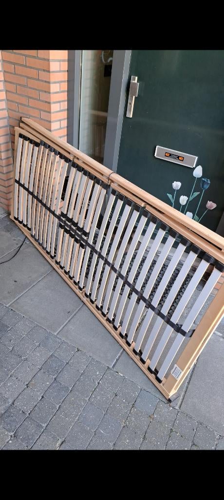Elektrische lattenbodem, Huis en Inrichting, Slaapkamer | Matrassen en Bedbodems, Ophalen, 90 cm, Eenpersoons, Zo goed als nieuw