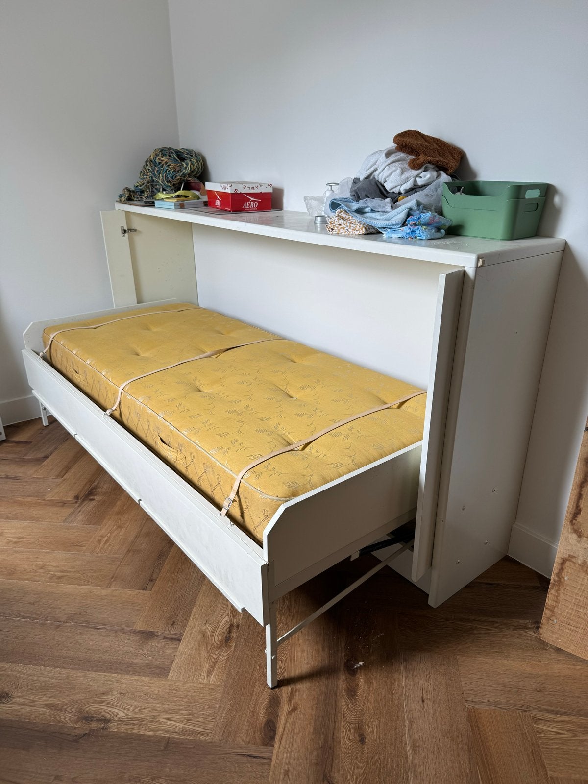 Praktisch uitklapbaar logeerbed - ideaal voor kleine ruimtes, Ophalen, Gebruikt, Eenpersoons, Wit