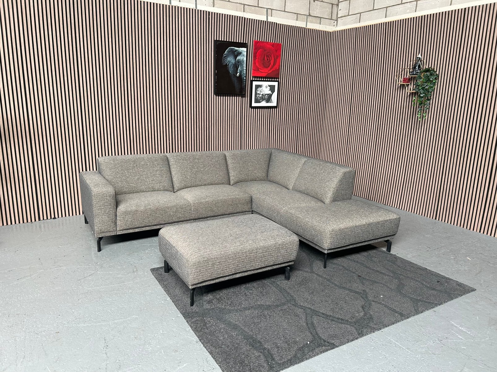 GRATIS LEVERING MONTEL VIANO 260X230 GEREINIGD, 250 tot 300 cm, Hoekbank, Ophalen of Verzenden, Zo goed als nieuw
