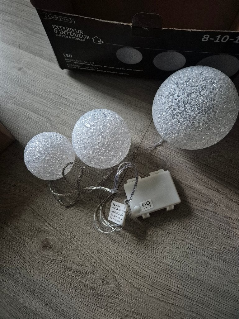 lumineo led ballen 3 dellig eva kerst sneeuw achtig, Diversen, Kerst, Ophalen of Verzenden, Nieuw