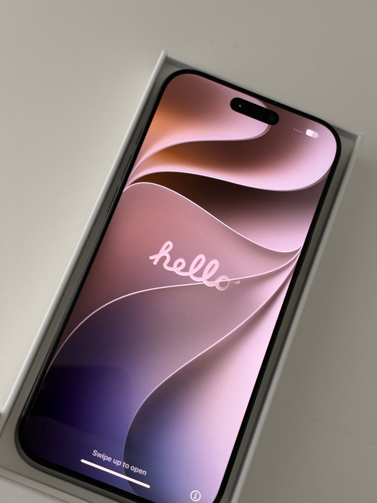 Foto 3 van Apple iPhone 16 Pro Max 256GB Zwart - Zo goed als nieuw