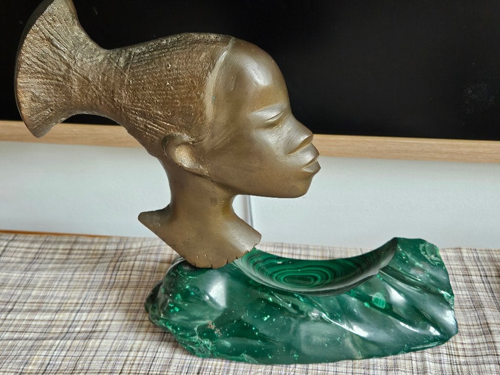 bronzen gezicht op malachiet geplaatst, Ophalen, Brons, 20 - 50 cm, Beeld
