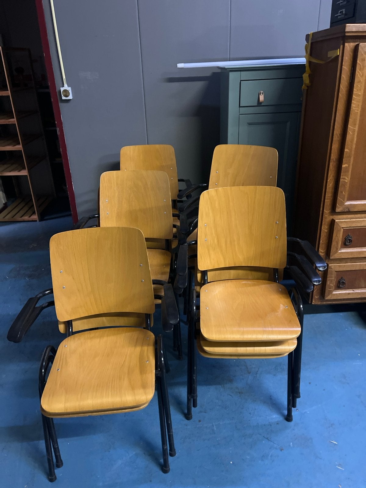 15x kantine houten stoelen met armleuningen, Ophalen, Gebruikt, Bruin, Vijf, Zes of meer stoelen