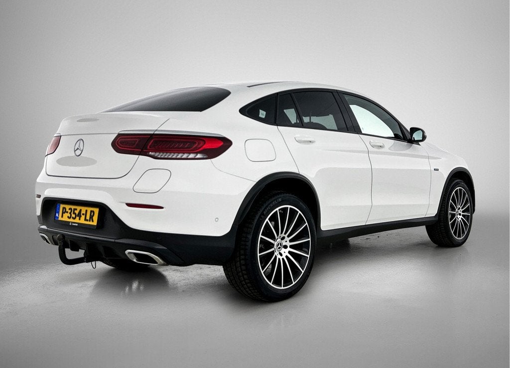 Mercedes-Benz GLC 300 e 4MATIC Premium Plus | AMG-LIne Inter, Auto's, Mercedes-Benz, Automaat, Gebruikt, 4 cilinders, 320 pk