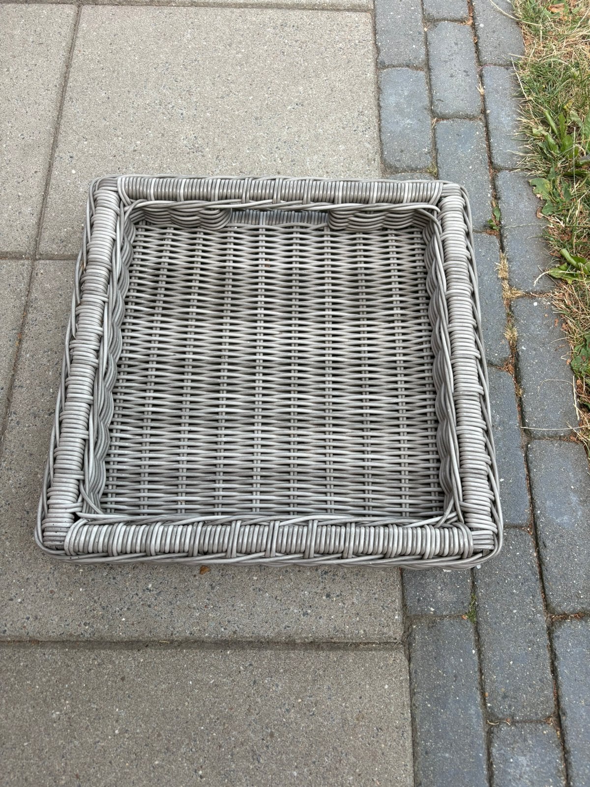 Intratuin dienblad voor op een hocker of tuintafel, Ophalen of Verzenden, Zo goed als nieuw