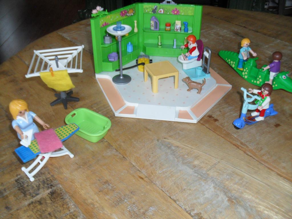 Playmobil bezig met de was, kinderen lekker buiten set no 22, Ophalen of Verzenden, Zo goed als nieuw, Los playmobil