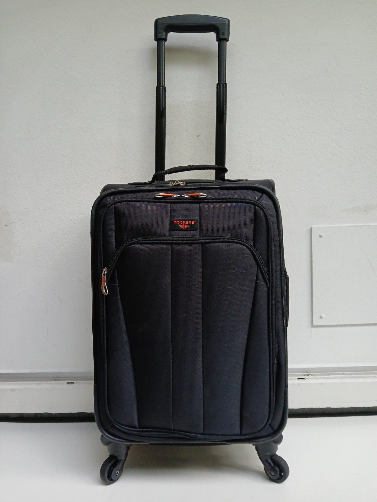 Ruime handbagage Dockers Spinner 4 wielen 40 liter 58x34x29, Wieltjes, 50 tot 60 cm, Hard kunststof, Ophalen of Verzenden