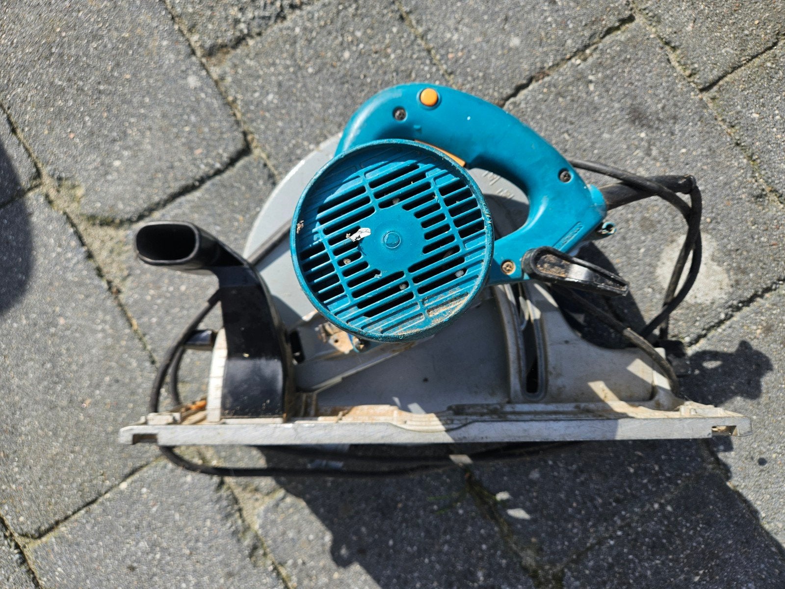 makita handsirkelzaag, Ophalen