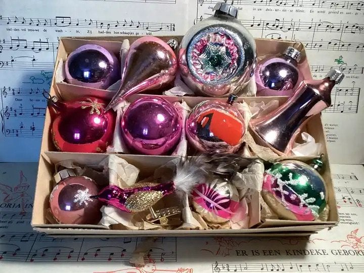 Doos met oude kerstbalfiguren van glas, Diversen, Ophalen of Verzenden, Gebruikt
