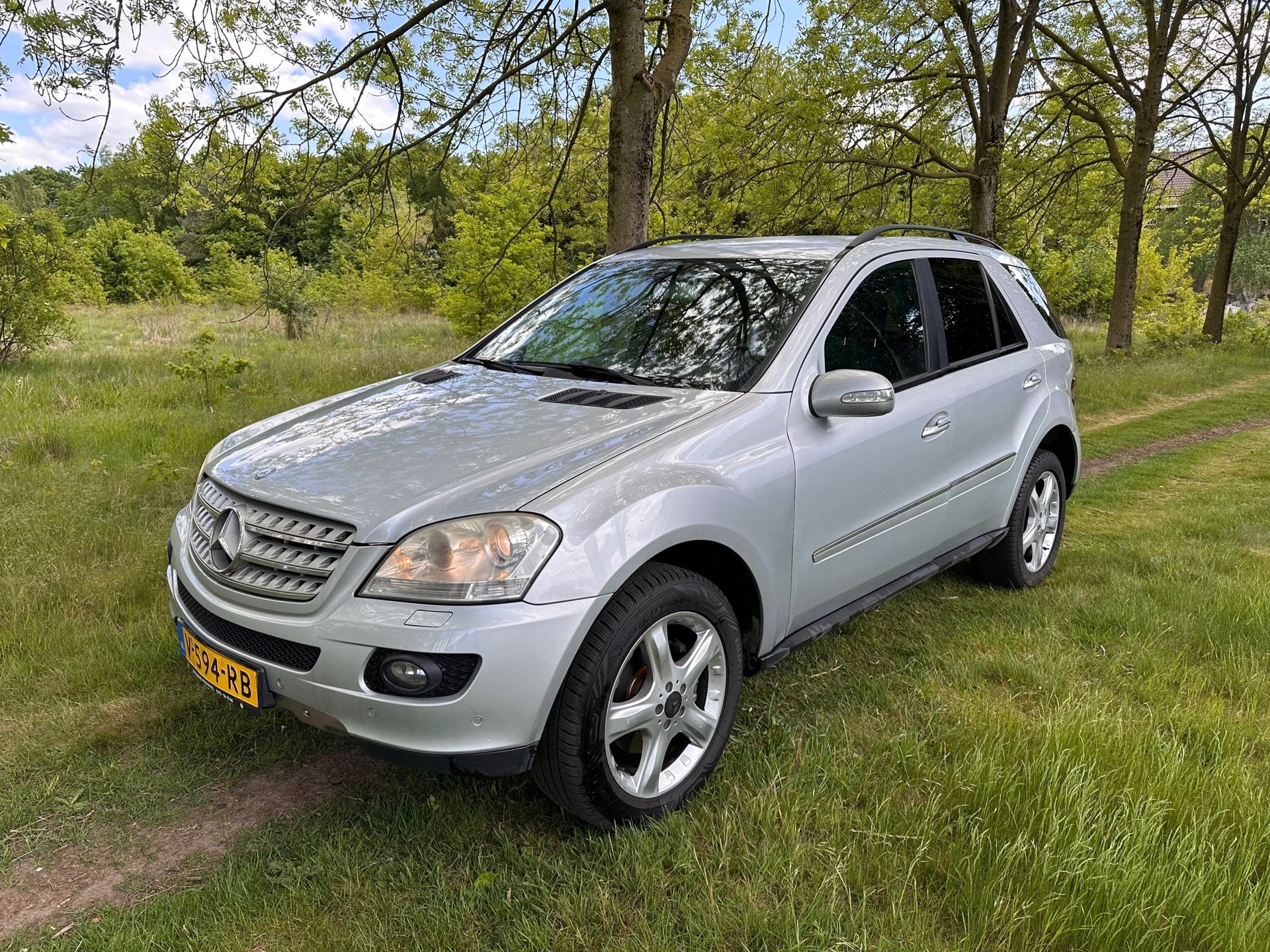 Mercedes ML Grijs kenteken Automaat, Automaat, Gebruikt, 190 pk, 2245 kg