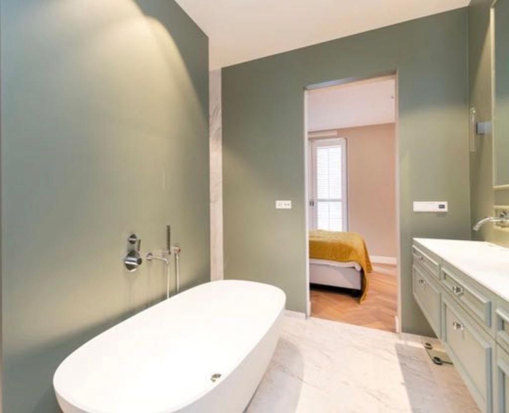 DADOquartz bathtub, Ophalen