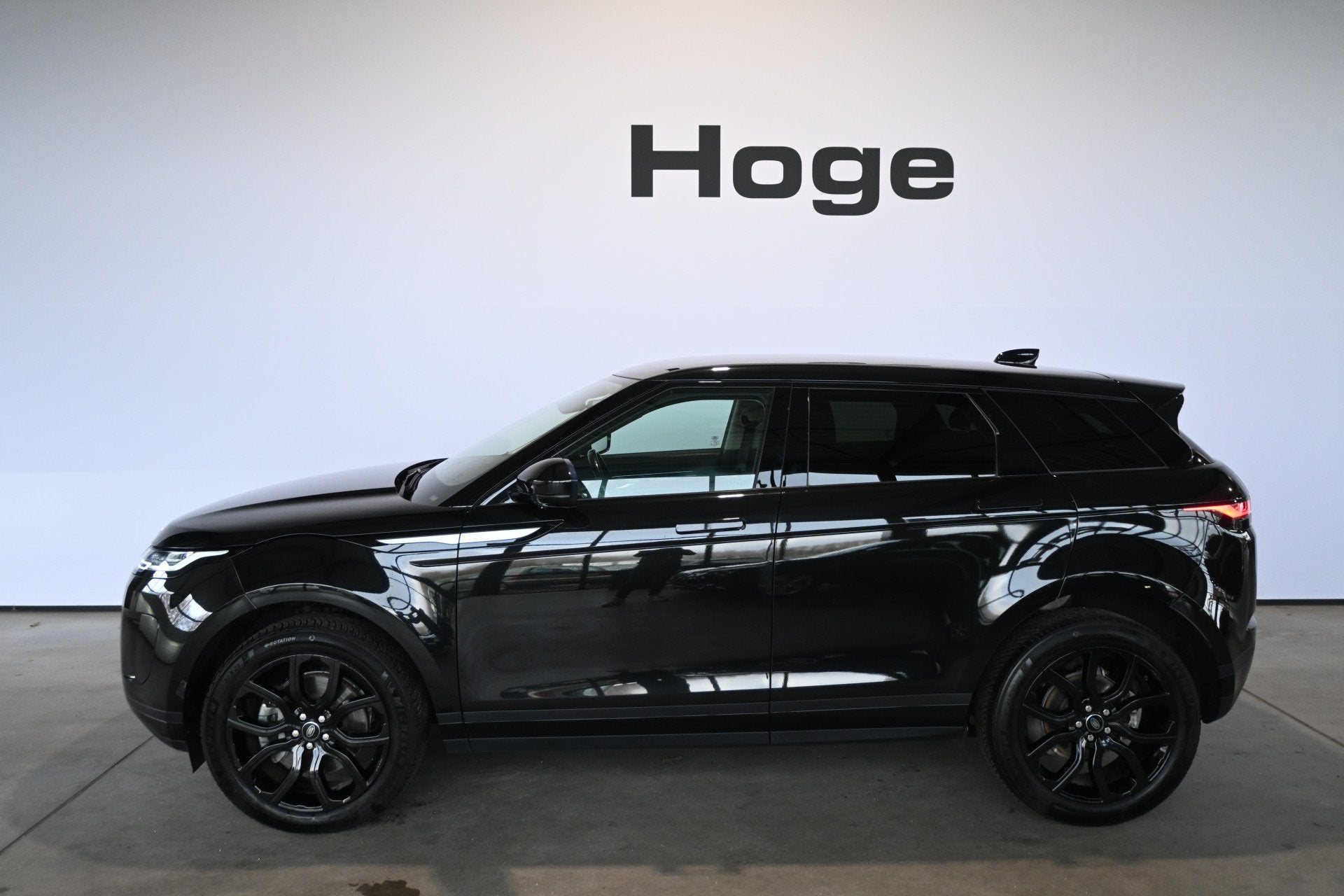 Land Rover Range Rover Evoque 2.0 P200 AWD Automaat Navigati, Auto's, Land Rover, 1800 kg, 4 cilinders, Met garantie (alle), Leder