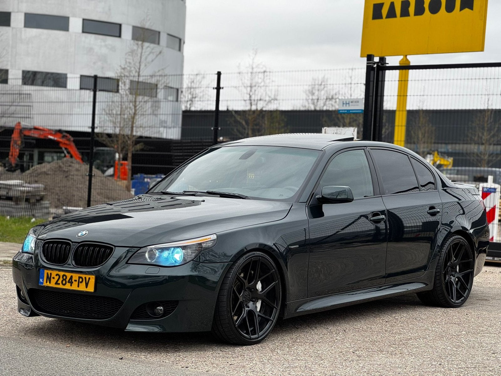 Unieke bmw 535i te koop/full opties/softclose/uniekie kleur, Auto's, Automaat, Achterwielaandrijving, Zwart, Leder