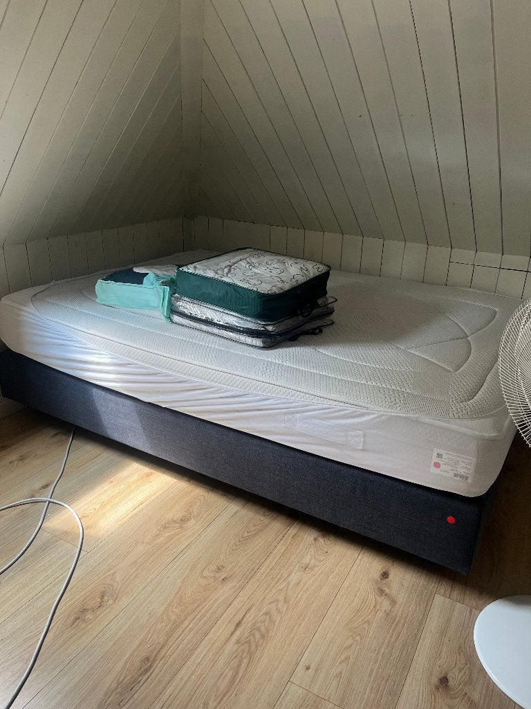 Double bed - mattress and base in two pieces, Ophalen, Gebruikt, Tweepersoons, 140 cm