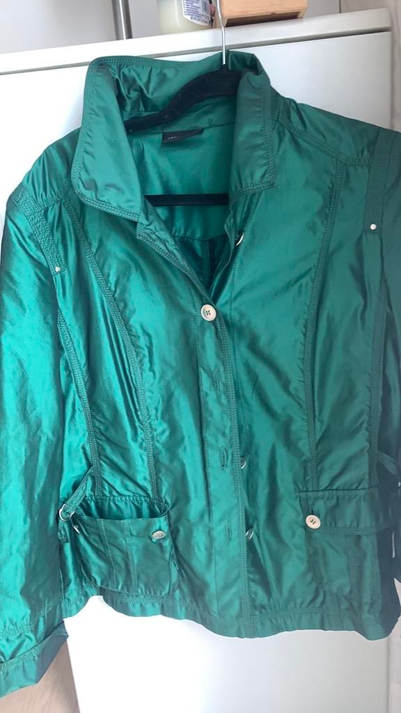 Kort groen colbert 44, Kleding | Dames, Ophalen of Verzenden, Zo goed als nieuw, Maat 42/44 (L), Groen