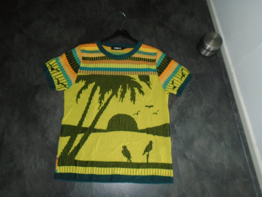 Desigual T-shirt met tropische print - Maat L, Kleding | Dames, T-shirts, Verzenden, Geel, Maat 42/44 (L), Zo goed als nieuw