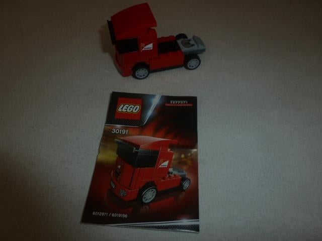 NIEUW Lego 30191 FERRARI SCUDERIA truck, Kinderen en Baby's, Speelgoed | Duplo en Lego, Ophalen of Verzenden, Nieuw, Complete set