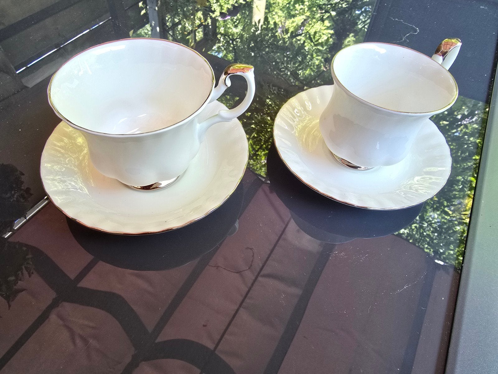 Set van 2 Royal Albert Chantilly kopjes met schotels, Ophalen of Verzenden